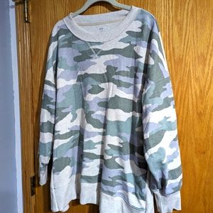 NWT Aerie camo sweatshirt size L